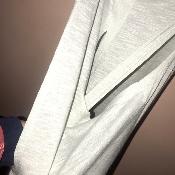 Tank top - Picture 3 of 3